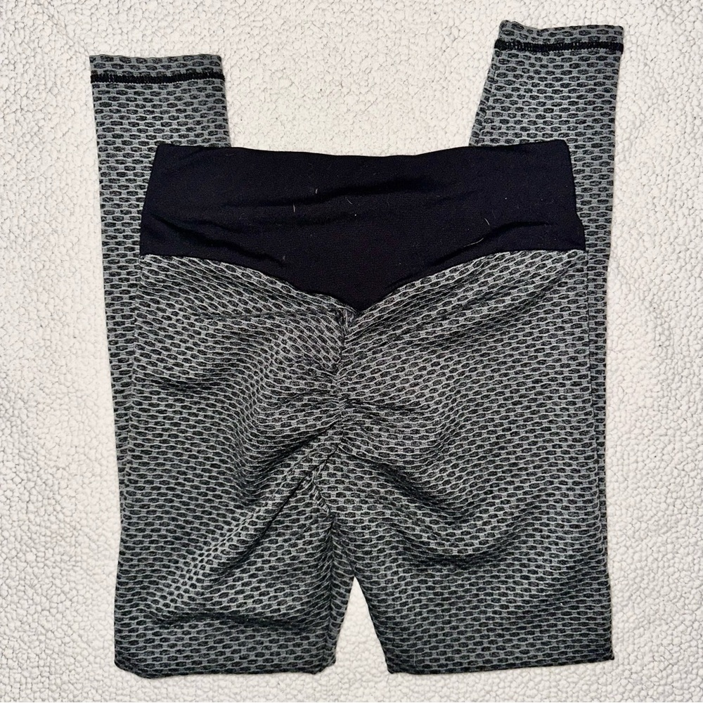 TikTok Scrunch Leggings